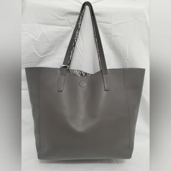 Vegan Leather & Faux Snake Skin Reversible Tote and Wristlet/Wallet - Picture 3 of 12